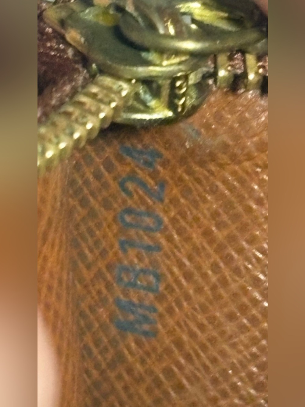 Louis Vuitton Vintage 2004 Monogram Sarah Wallet Long Bifold Made in France - Picture 6 of 16